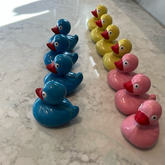 Vintage 1950-1960 plastic duck toys. SEE DESCRIPTION.